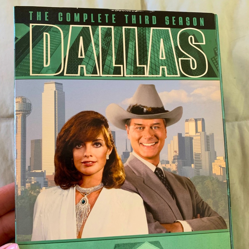 Dallas DVD set ! The complete third season !